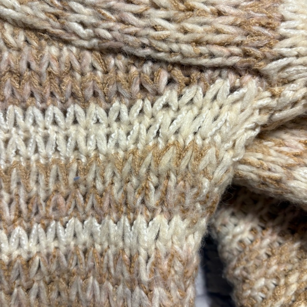 American Eagle Cozy Wool Knit Blend Women's Sweater - Medium - Picture 16 of 16
